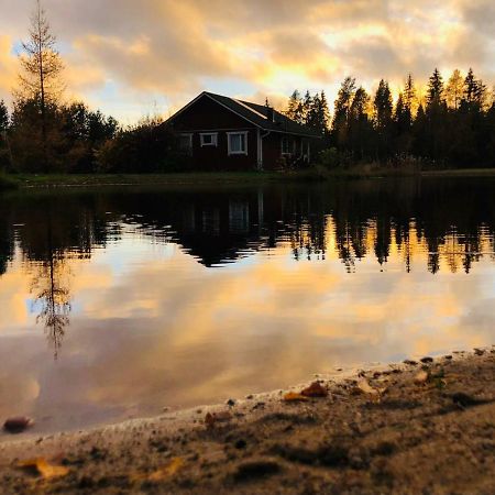 Hannunluhdan Lomamoekit Karijoki Exterior foto